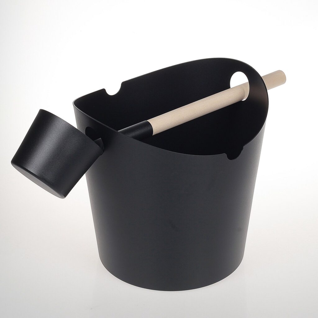 Set of aluminum bucket with ladle, rounded